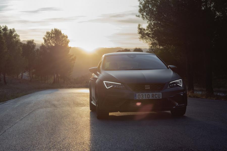  Seat Leon Cupra R (5F) 2017 года  (WW) (фото 21 из 40)
